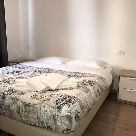 Отель Elite Loreto Milano Экстерьер фото